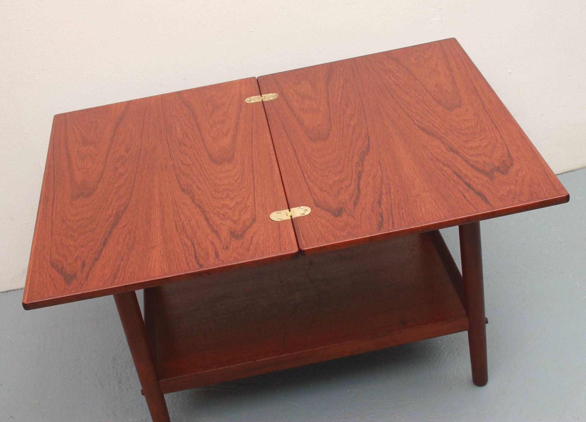 Table d'appoint Grete Jalk des années 1960 pour Jeppesen en teck