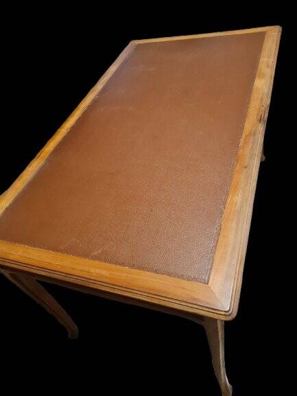 Cherry wood desk in Art Nouveau style