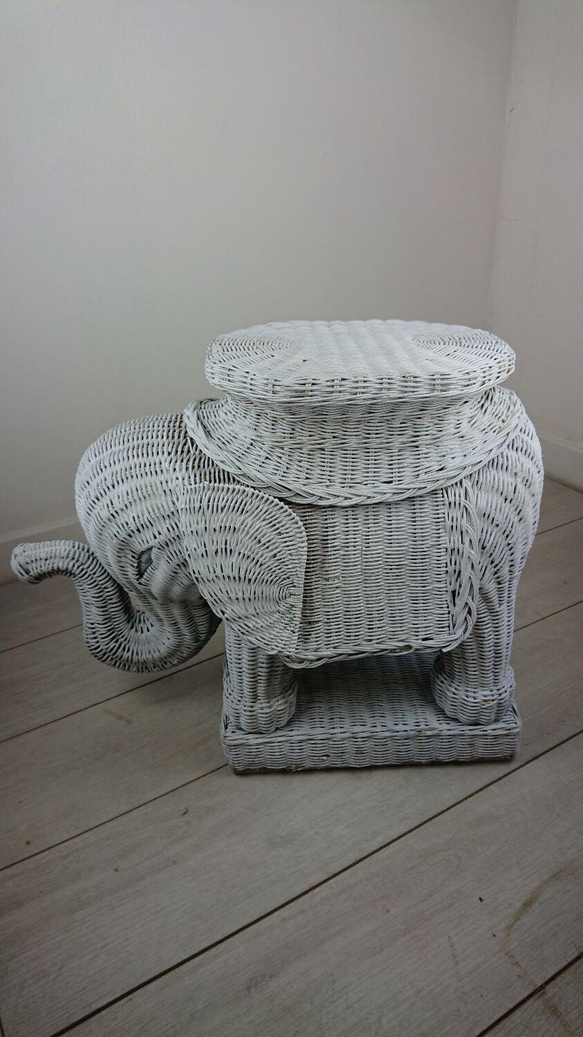 Elephant wicker table