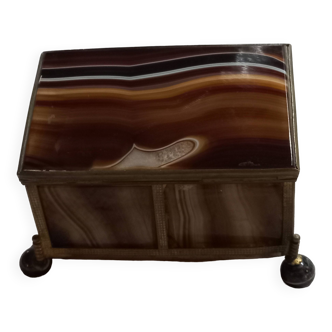 Romantic period jewelry box with golden brass structure and brown agate faces