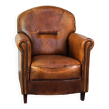 Super rugged sheepskin leather armchair with a wonderfully rugged look