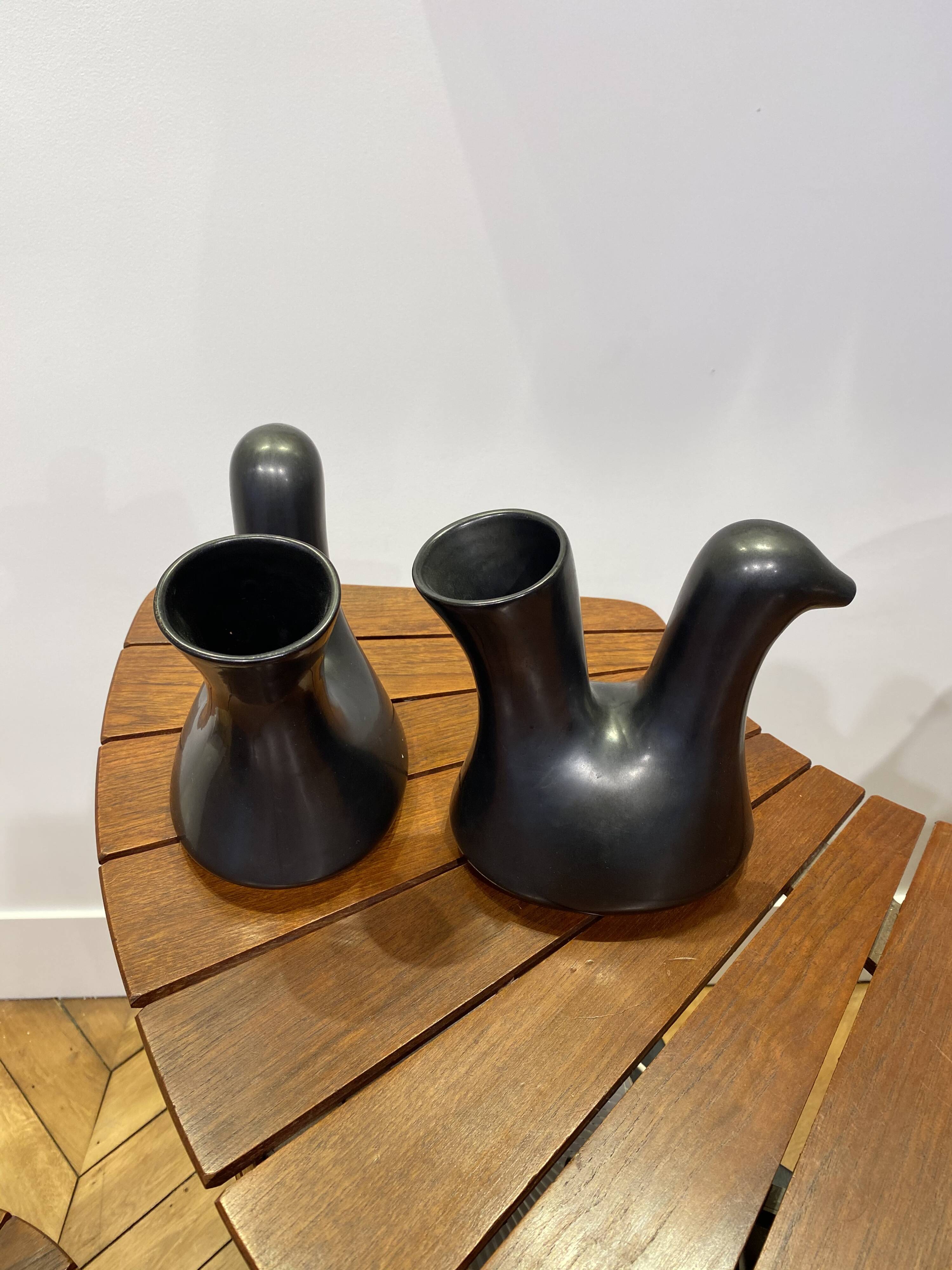 Pair of pitchers vases "Cocottes" ceramic Josephine Baker