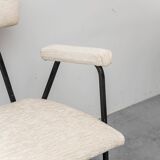 Ensemble de salon vintage avec canapé et fauteuils en métal et tissu, modernisme des années 1970.