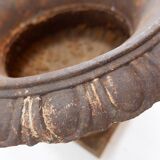 Pair of Medici cast iron planters - Late 19th century