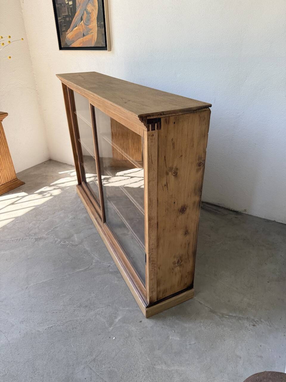 Enfilade vitrée en chêne, années 50