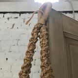Chair to hang rope