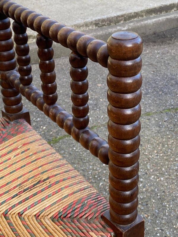 Chaise d'angle en bois tourné paillé du 19ème siècle