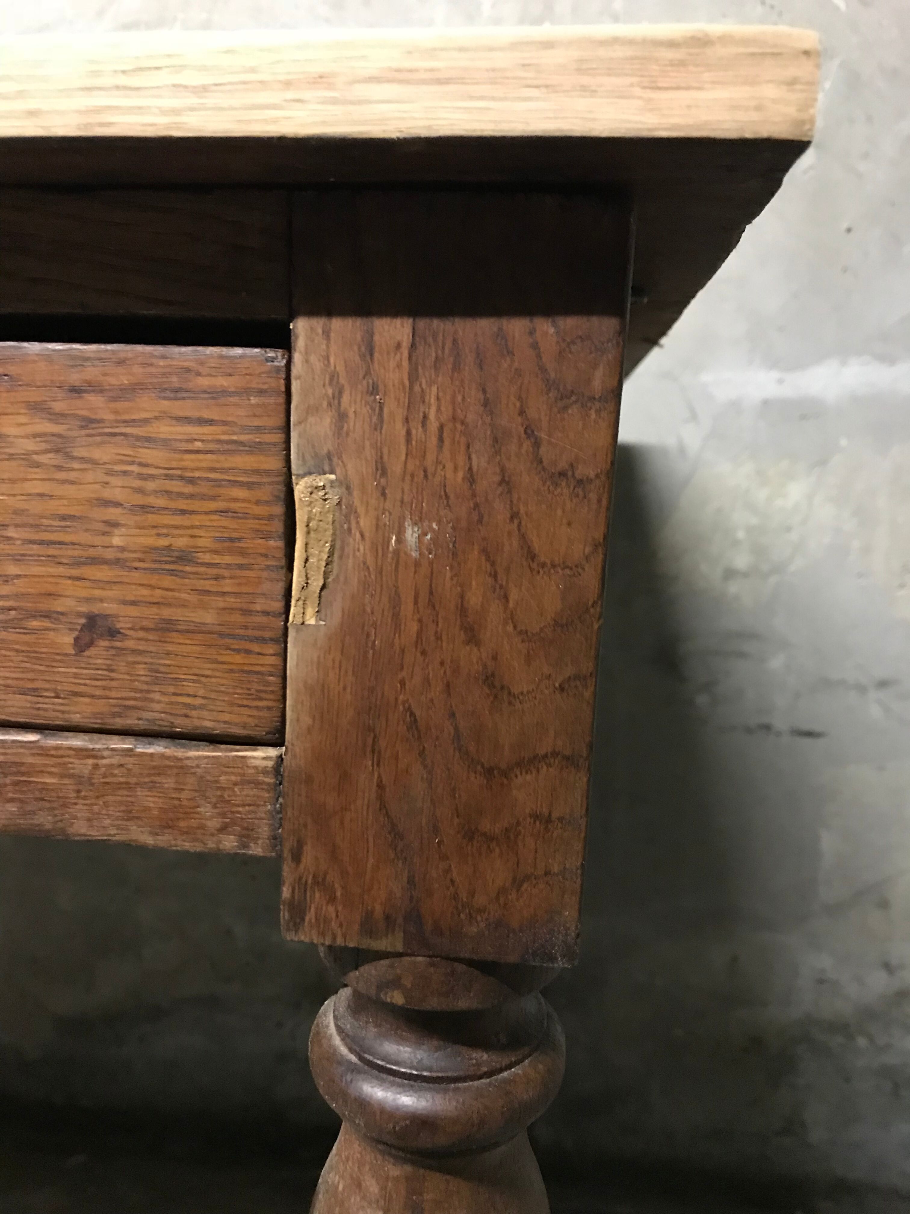 Dining room table / Office old oak