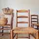 Set of 4 rustic chairs in solid oak and straw.
