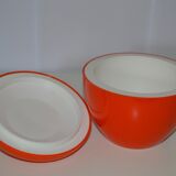 Apple orange bucket ice - 70 years