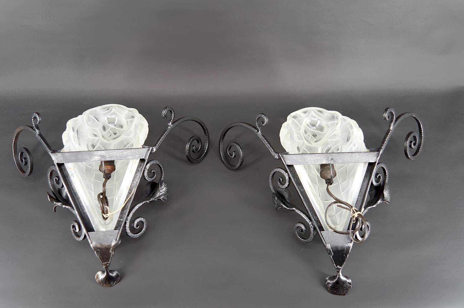 Pair of Wrought Iron Wall Lights by Degué, Art Deco, France, c. 1930