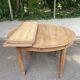Table à manger ronde extensible art déco rénovée en chêne massif XXème 205c