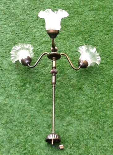 1970s Chandelier / Pendant lamp 3 arms of light Tulips with ruffles