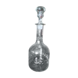 Carafe en verre ciselé