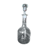 Carafe en verre ciselé