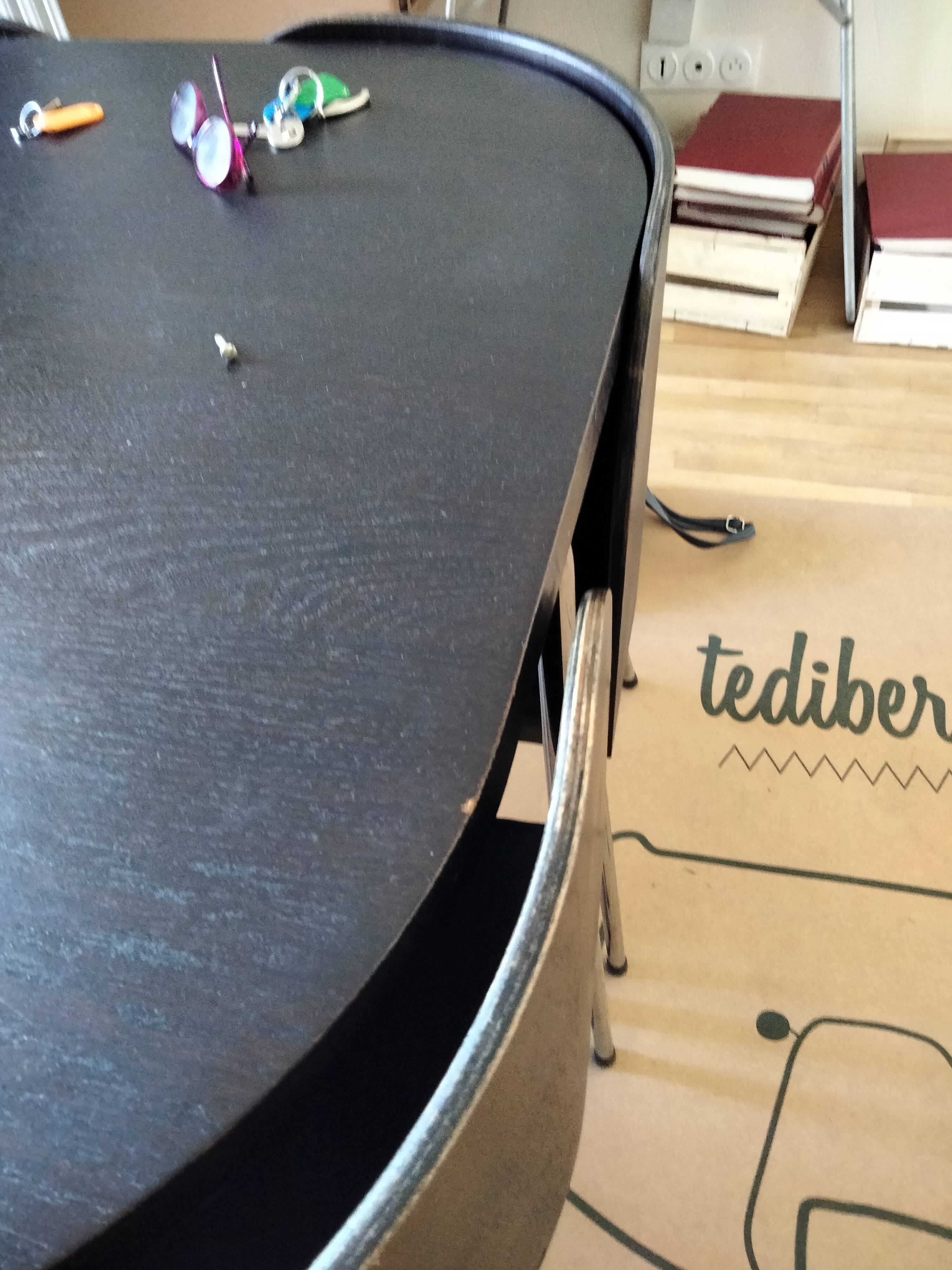 Table and 4 chairs Ikea Fusion