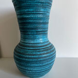 Accolay Gallic vase