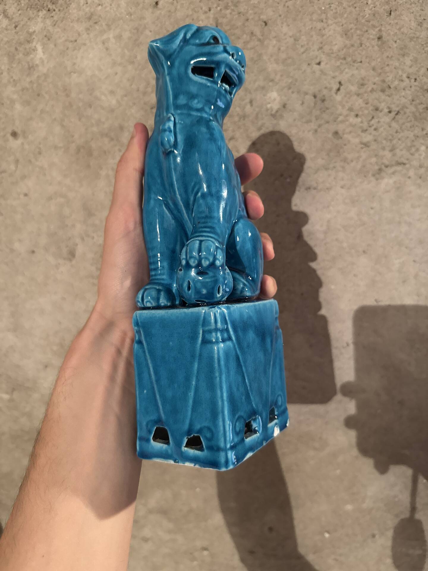 Pair of blue Fô dogs - glazed ceramic - Chinese blue - mid 20th century