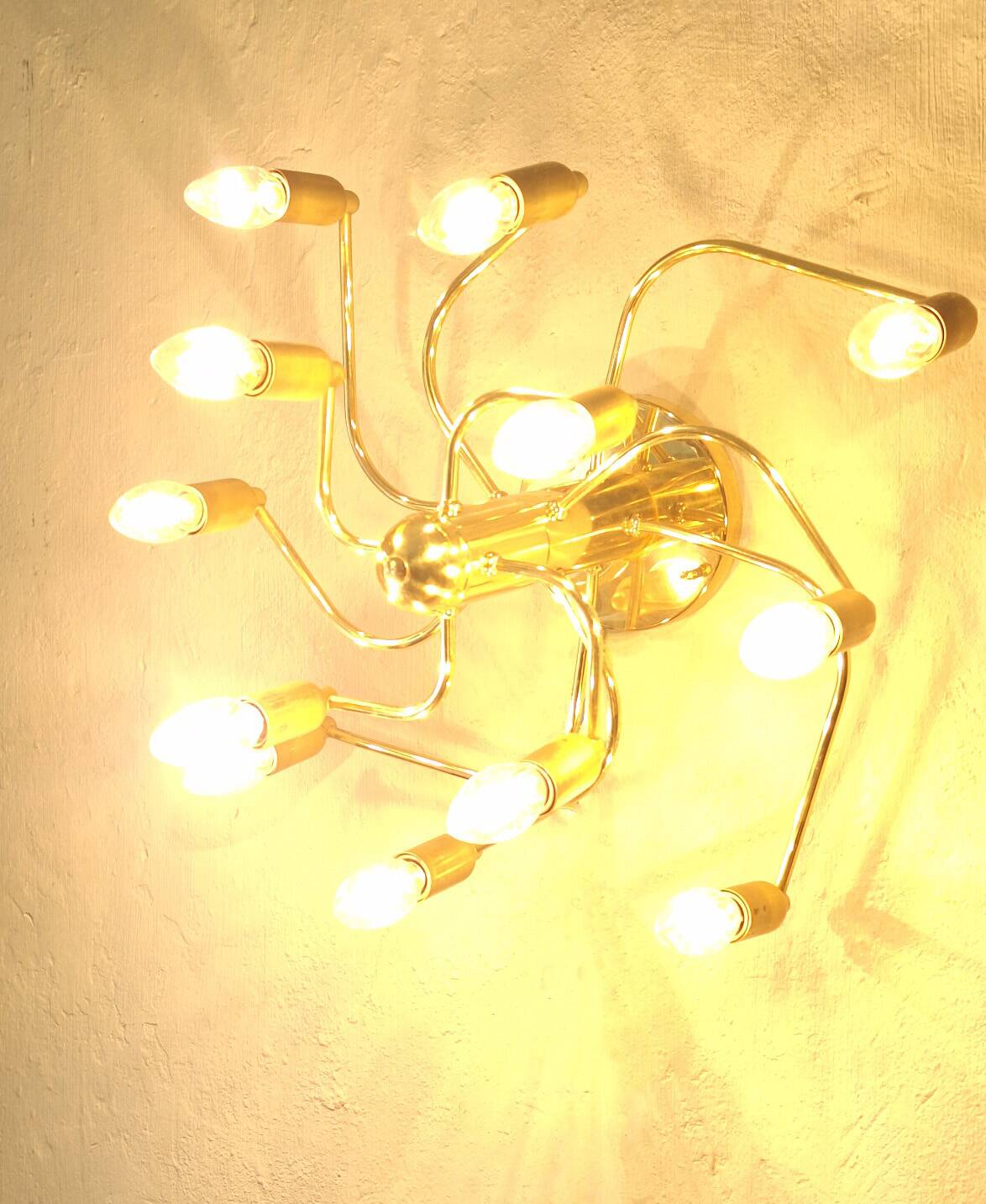 Mid century modern 3-level brass spiral brass chandelier, 1960s