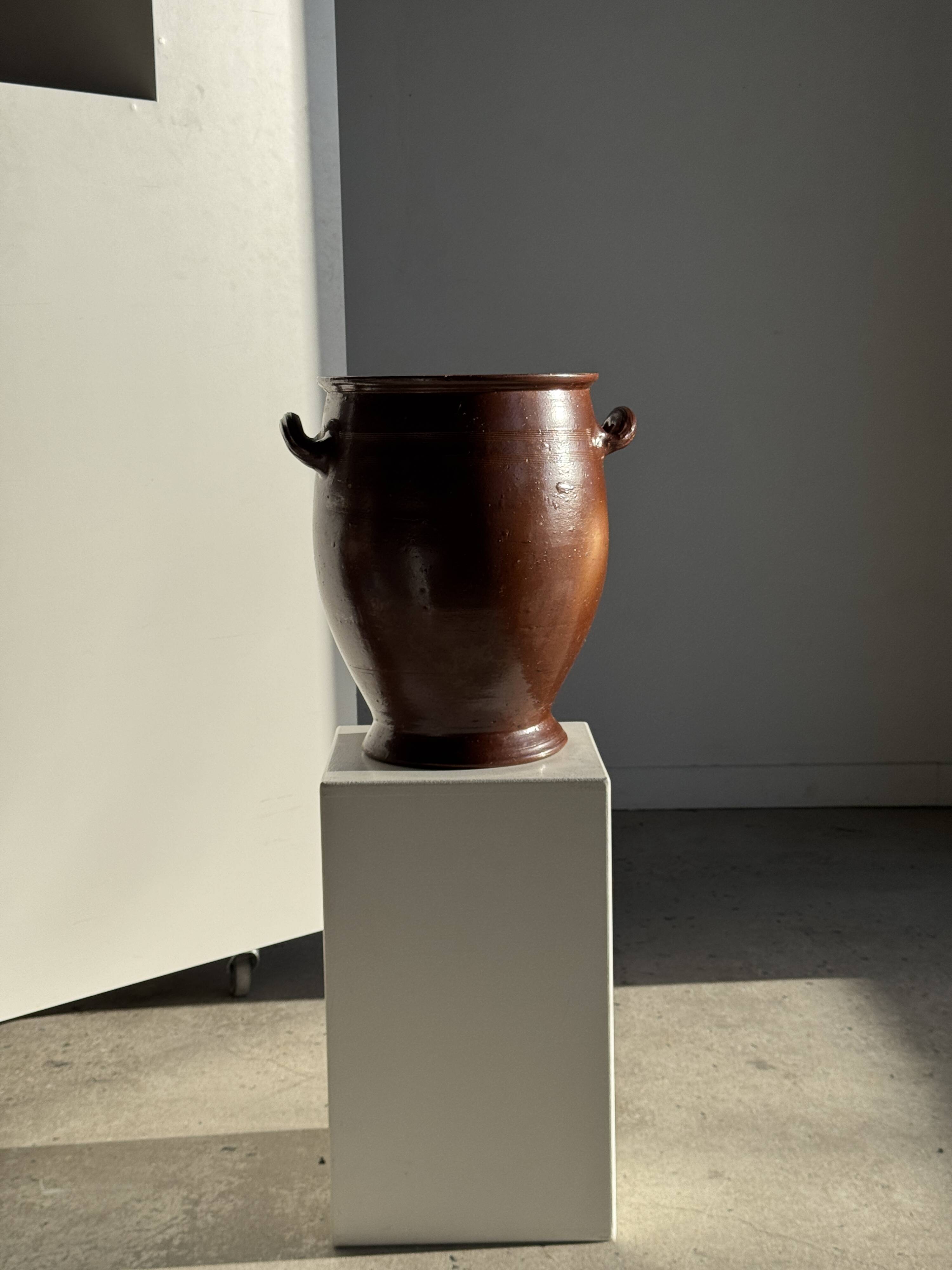 Very large glazed brown terracotta pot with two handles H41 D30
