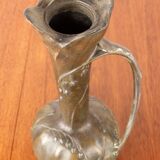 Art Nouveau vase in solid pewter with bronze patina by Louis Chalon 1910.