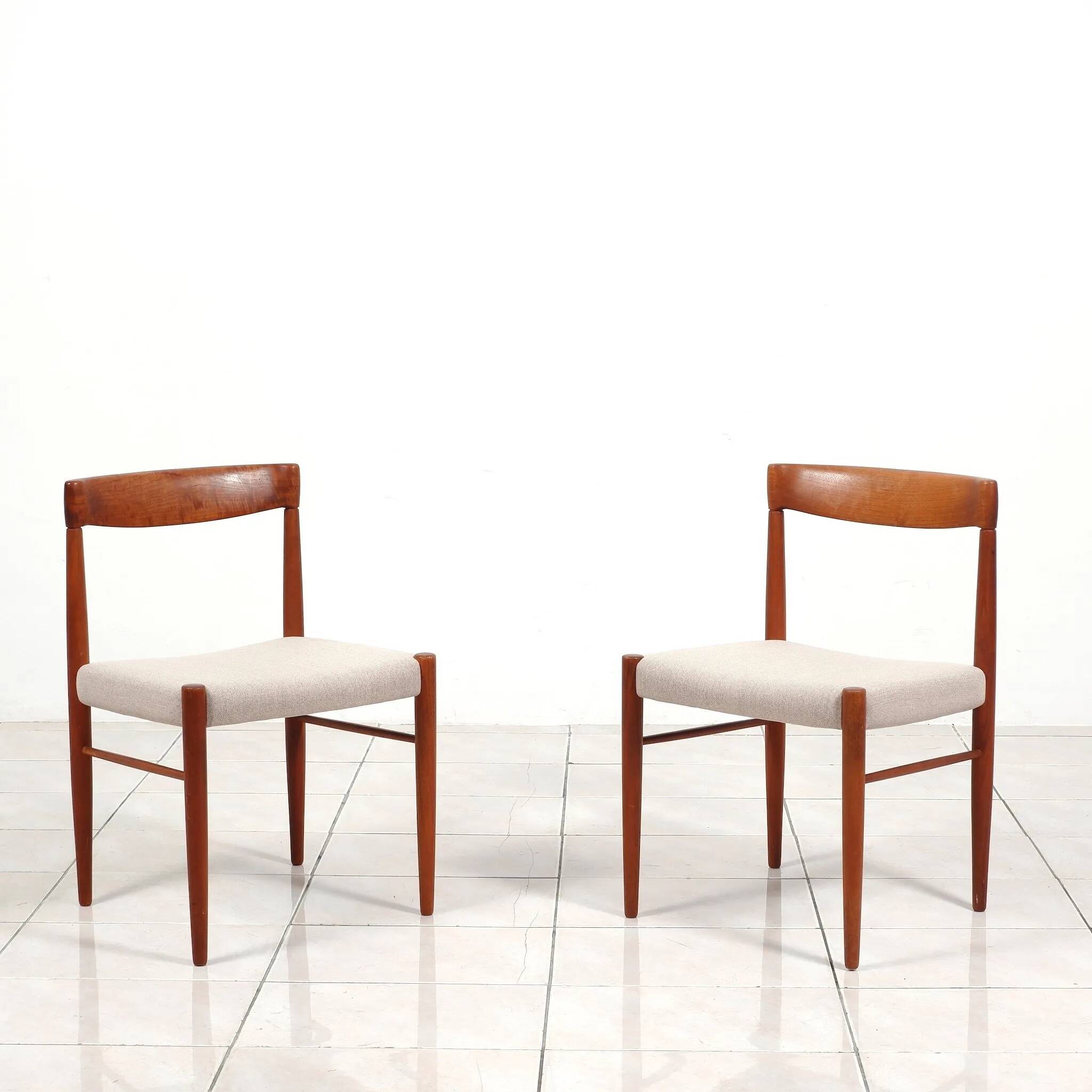 2 chaises de salle à manger en teck par HW Klein pour Bramin Mobler