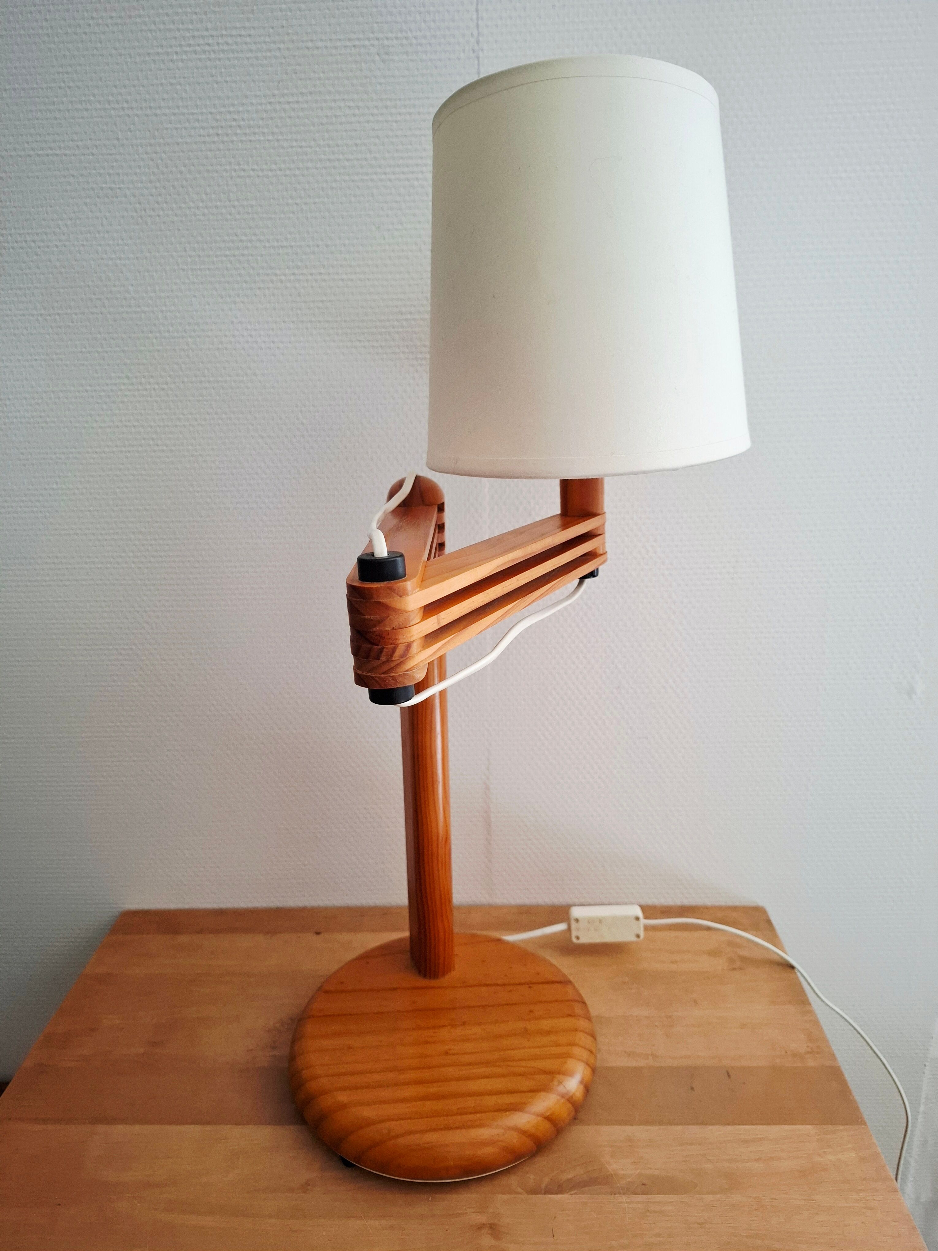 Vintage pine articulated lamp