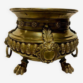 Planter with claw feet in hammered brass 19th century