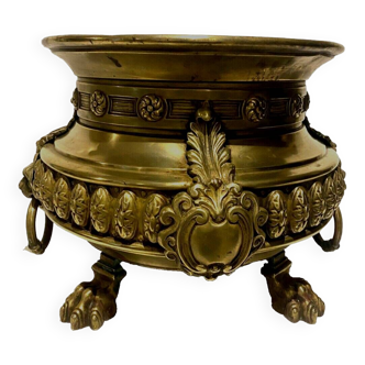 Planter with claw feet in hammered brass 19th century