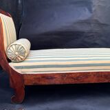 Walnut recamier bench Napoleon III daybed mid-nineteenth century