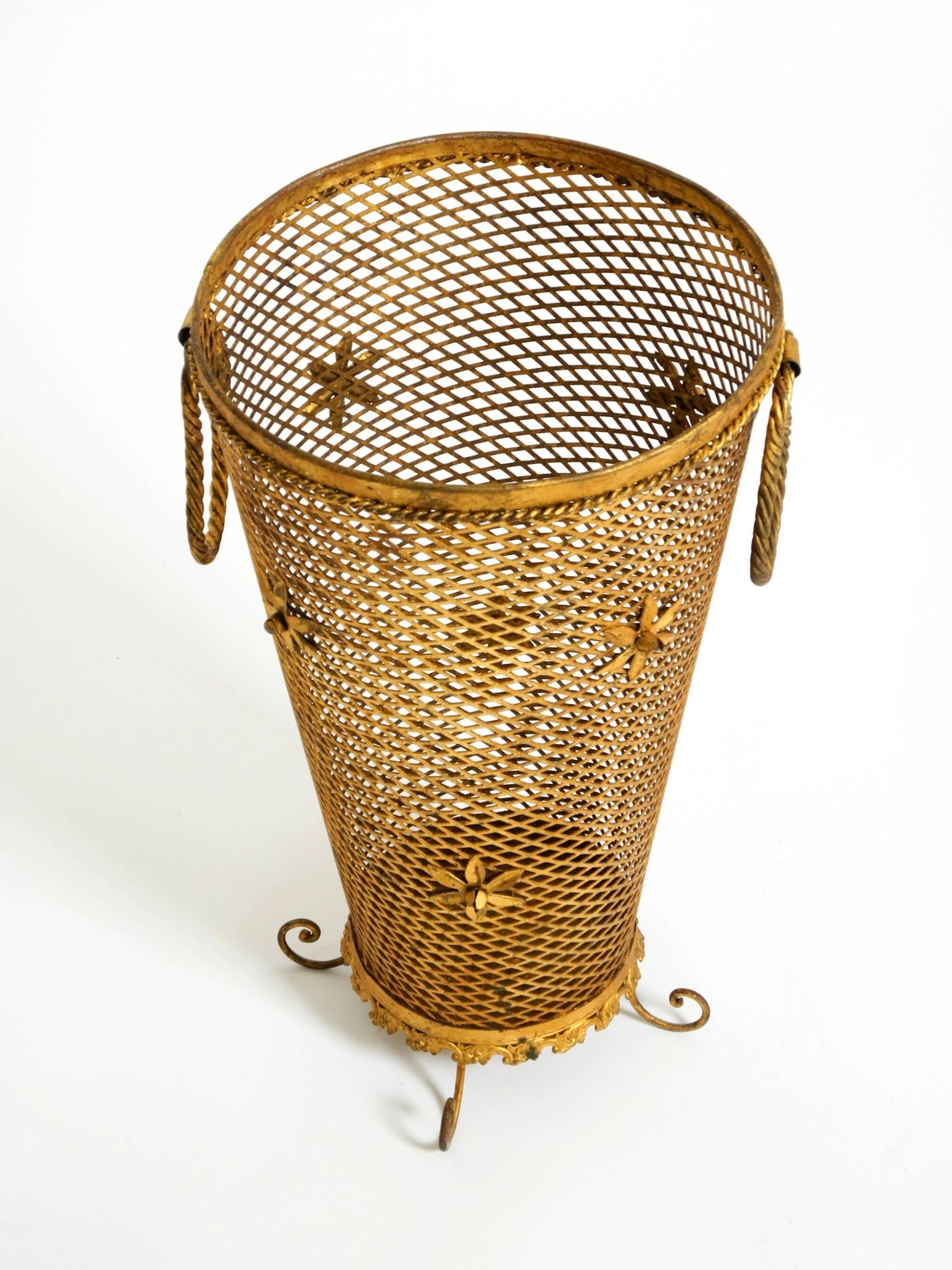 Large Mid-Century Regency umbrella stand made of gilded metal, Italy 1960s