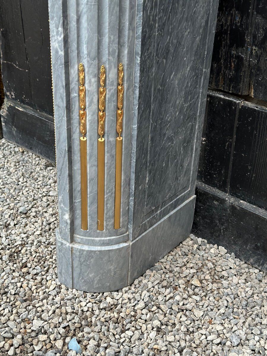 Louis XVI style half-moon fireplace in marble circa 1880