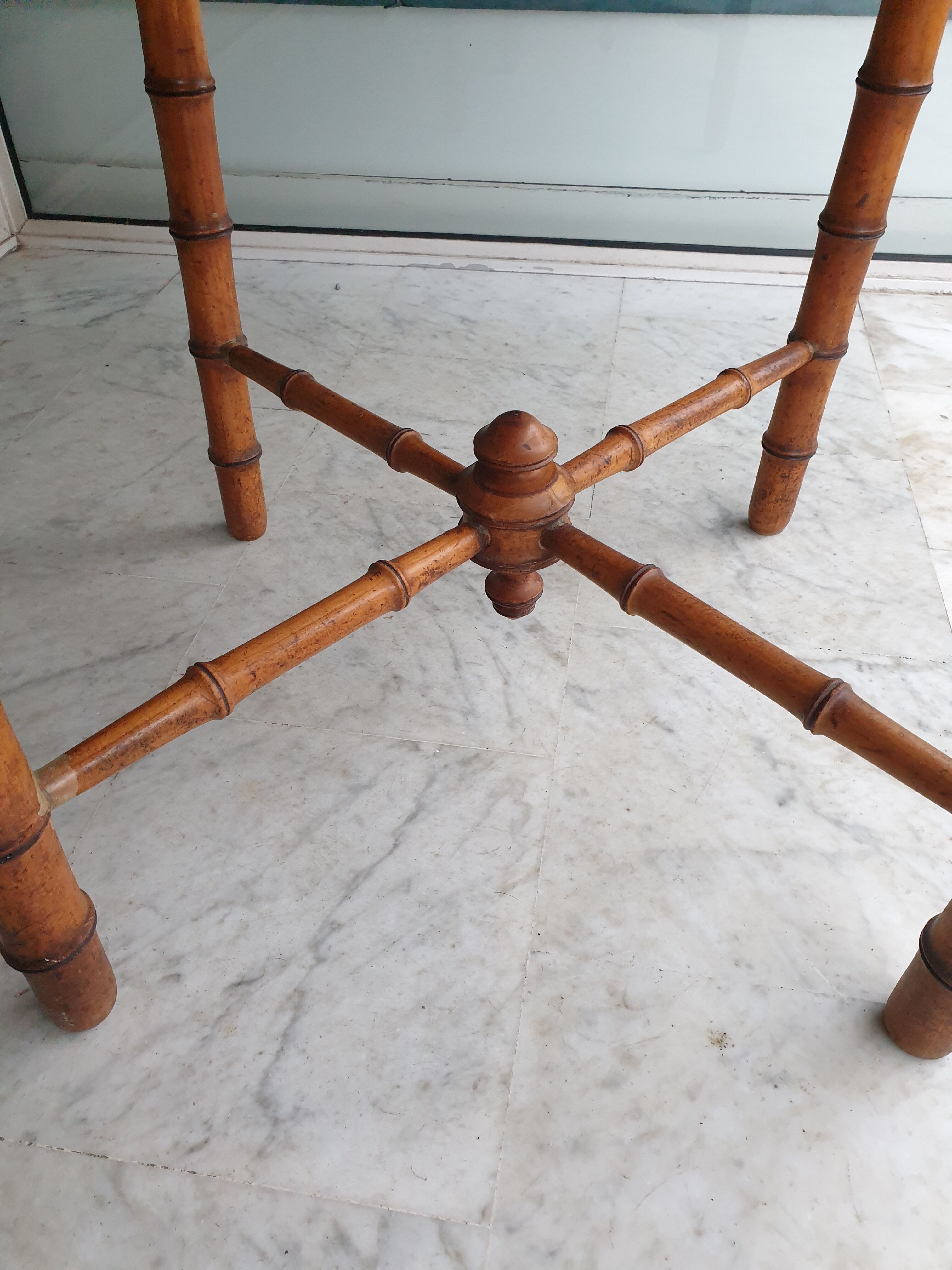Octagonal table