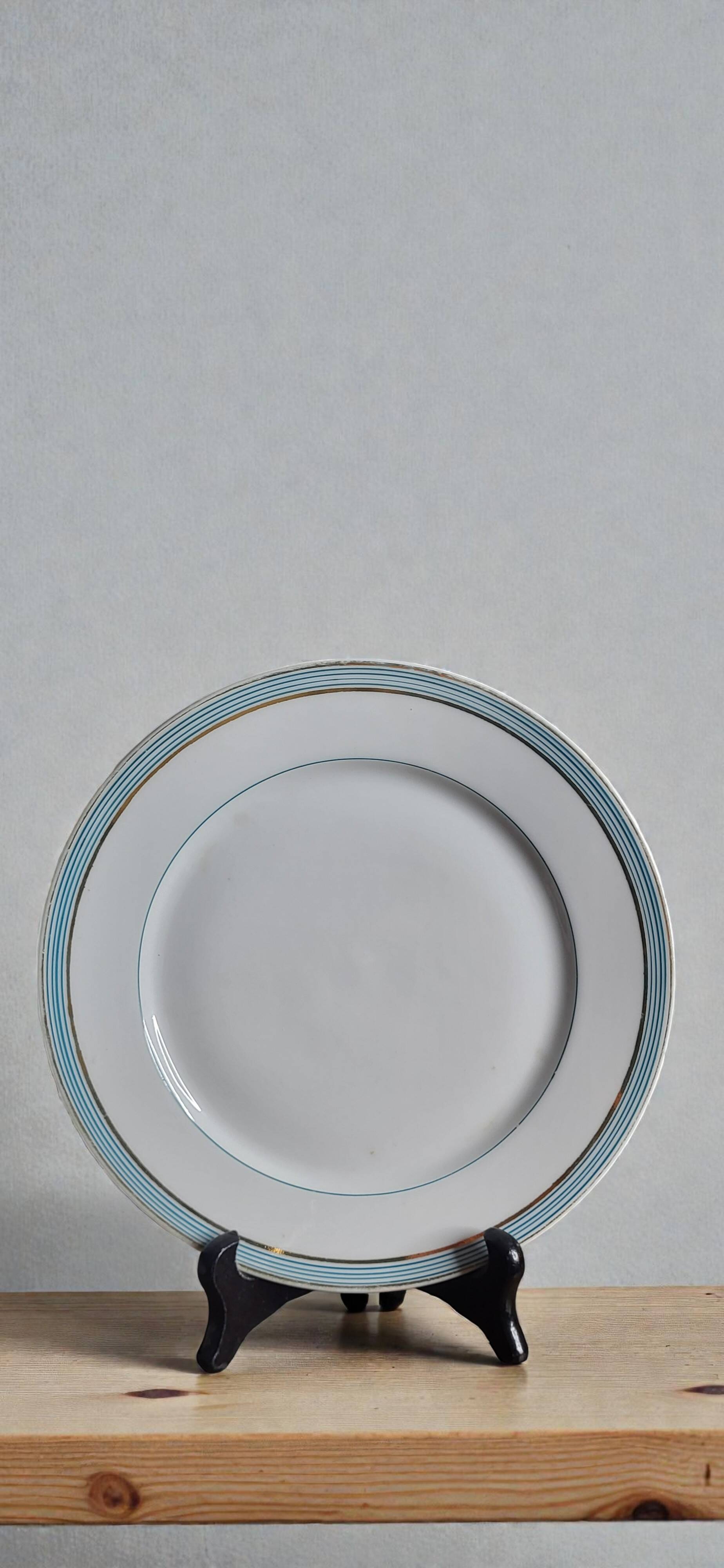 6 Paris porcelain dinner plates