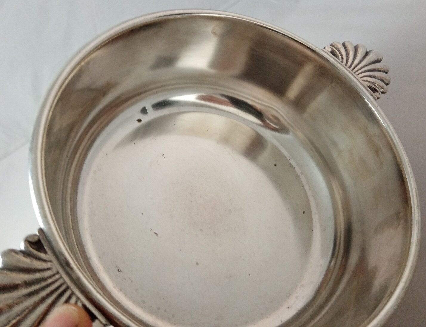 Old hollow plate silver metal handles shells