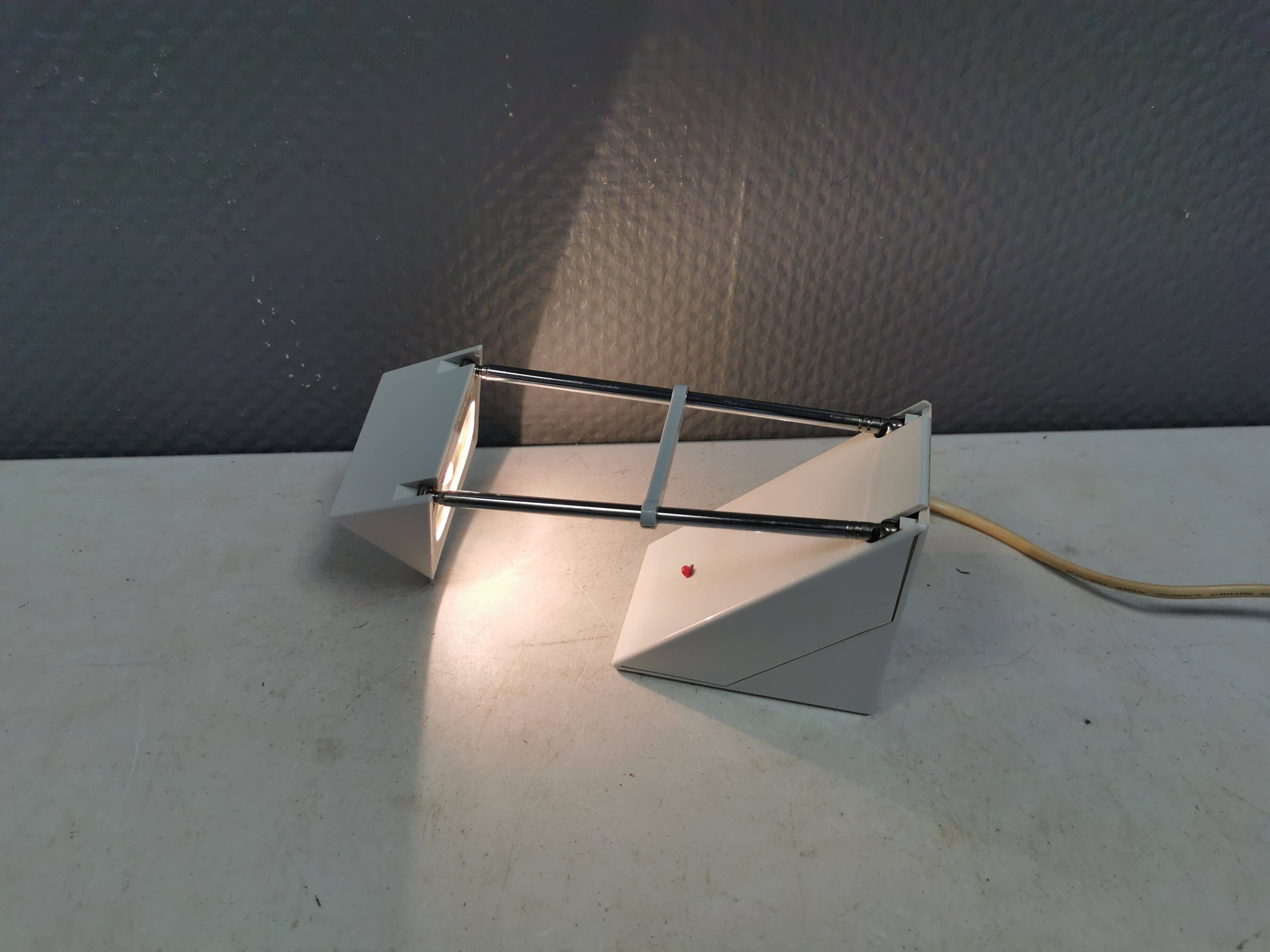 Vintage minimalist white telescopic adjustable lamp from Ikea Sweden 1991
