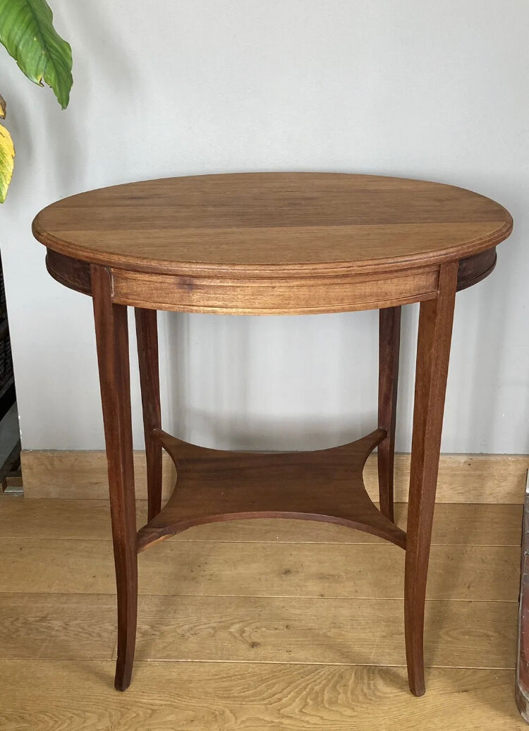 Oval Art Deco pedestal table in oak early twentieth century