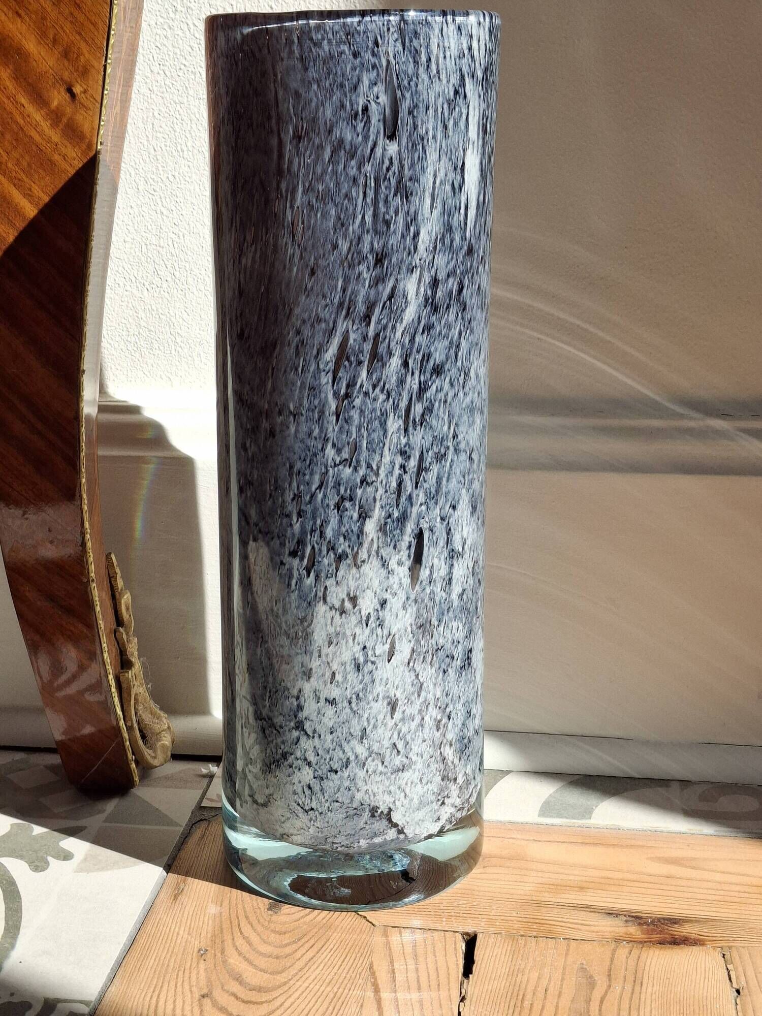 Large blown glass roller vase with speckled gray/purple camaieu decor