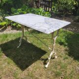 White Carrara marble bistro table circa 1900.