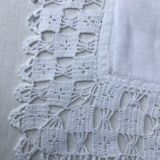 Taie d’oreiller bord crocheté main 78x74cm