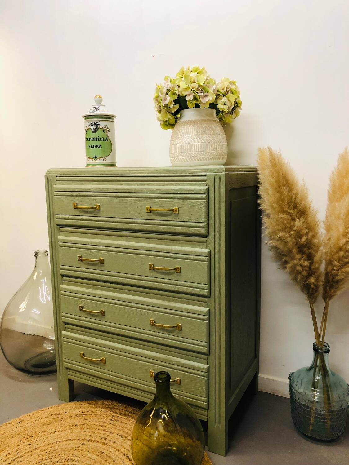 Commode parisienne
