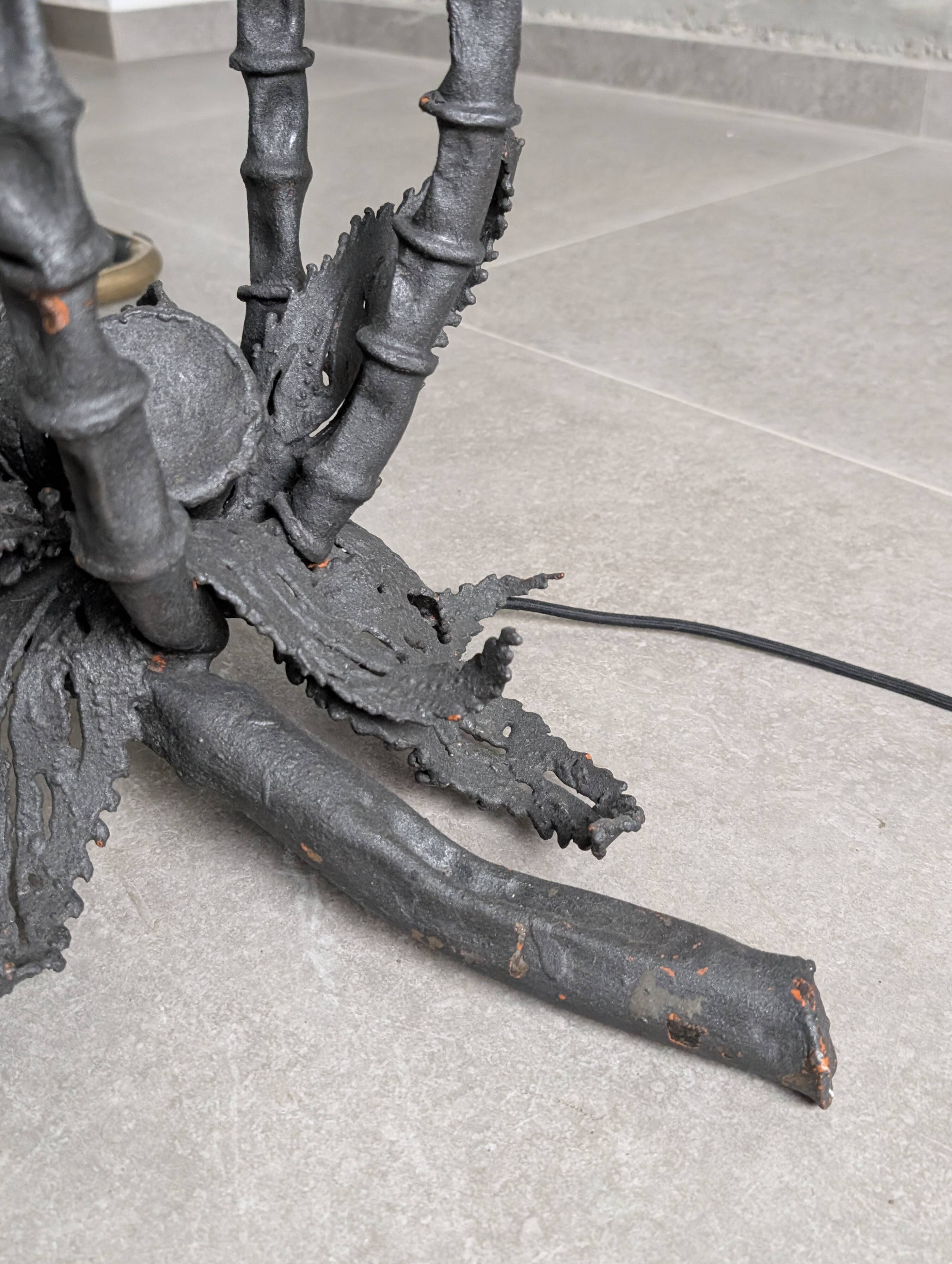 Brutalist floor lamp with five thistle-shaped lights in black wrought iron, 1970s