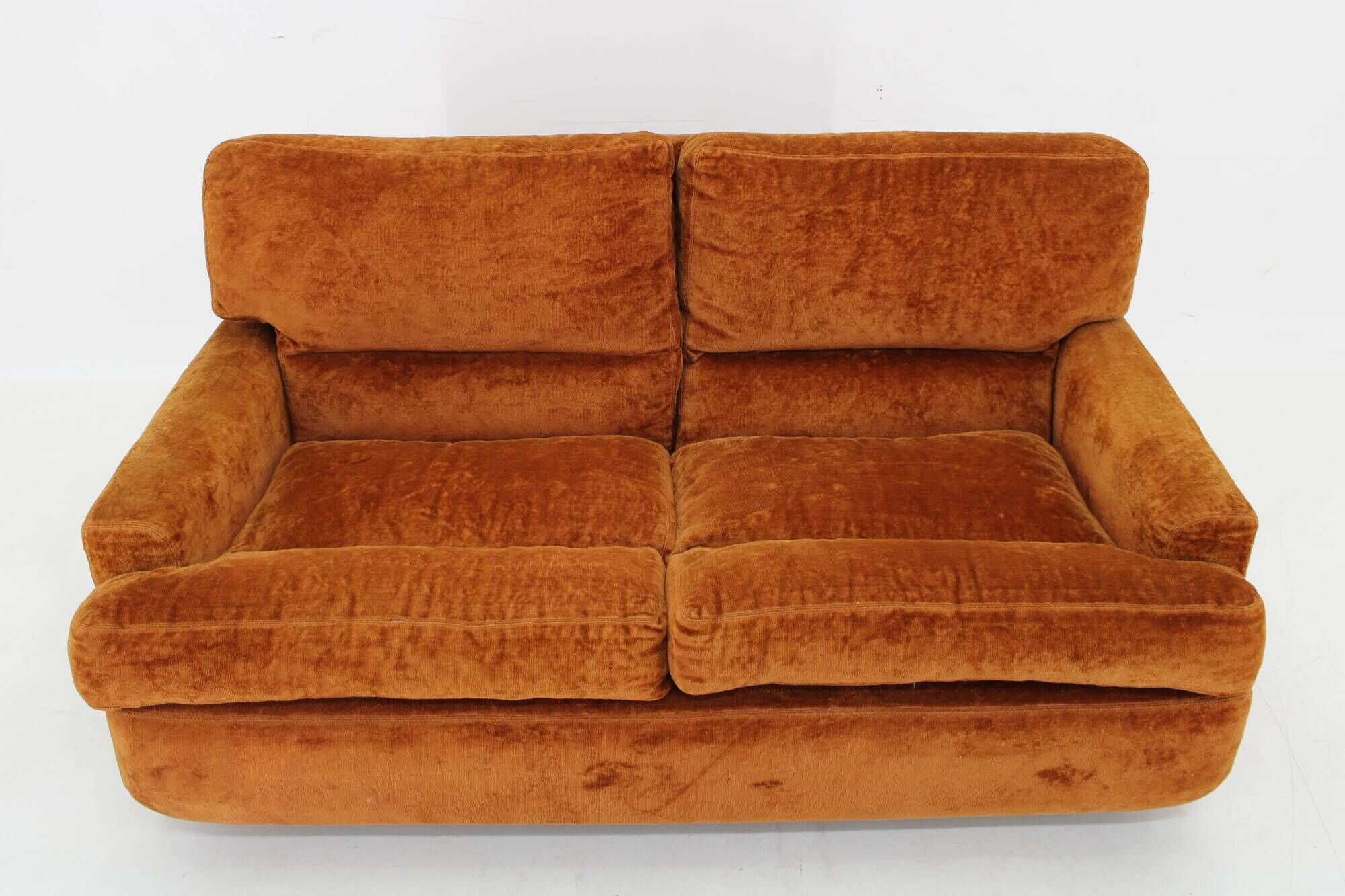 1970s Saporiti 2-Seater Sofa in Velvet, Italy