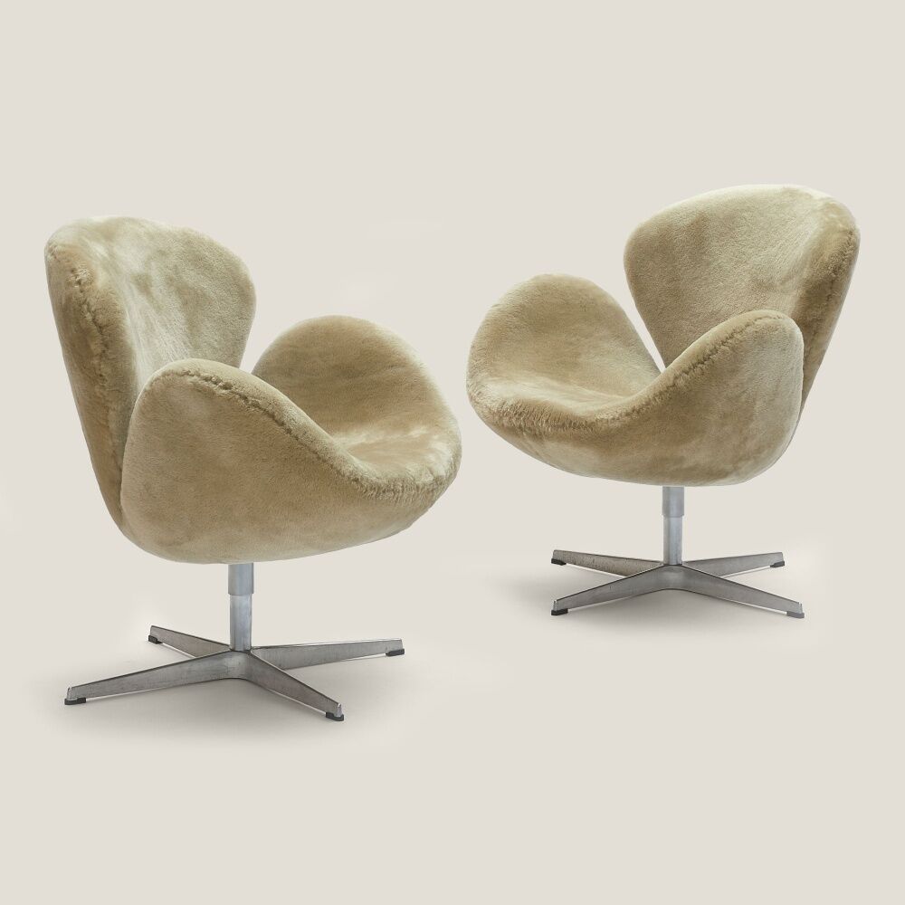 Swan chair pair – Arne Jacobsen