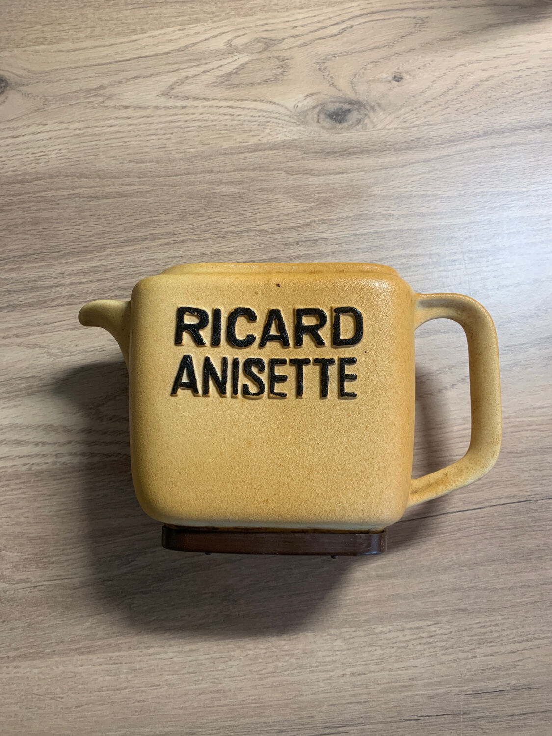 Pichet Ricard anisette des ateliers Ricard