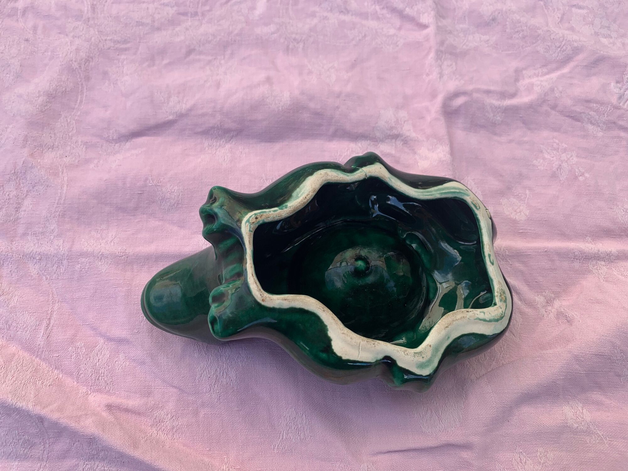 Advertising ashtray l'héritier-Guyot Dijon in vintage and collector's green enamelled ceramic
