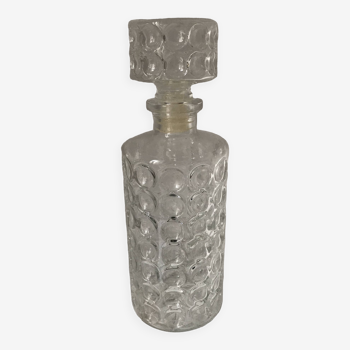 Round patterned whiskey decanter