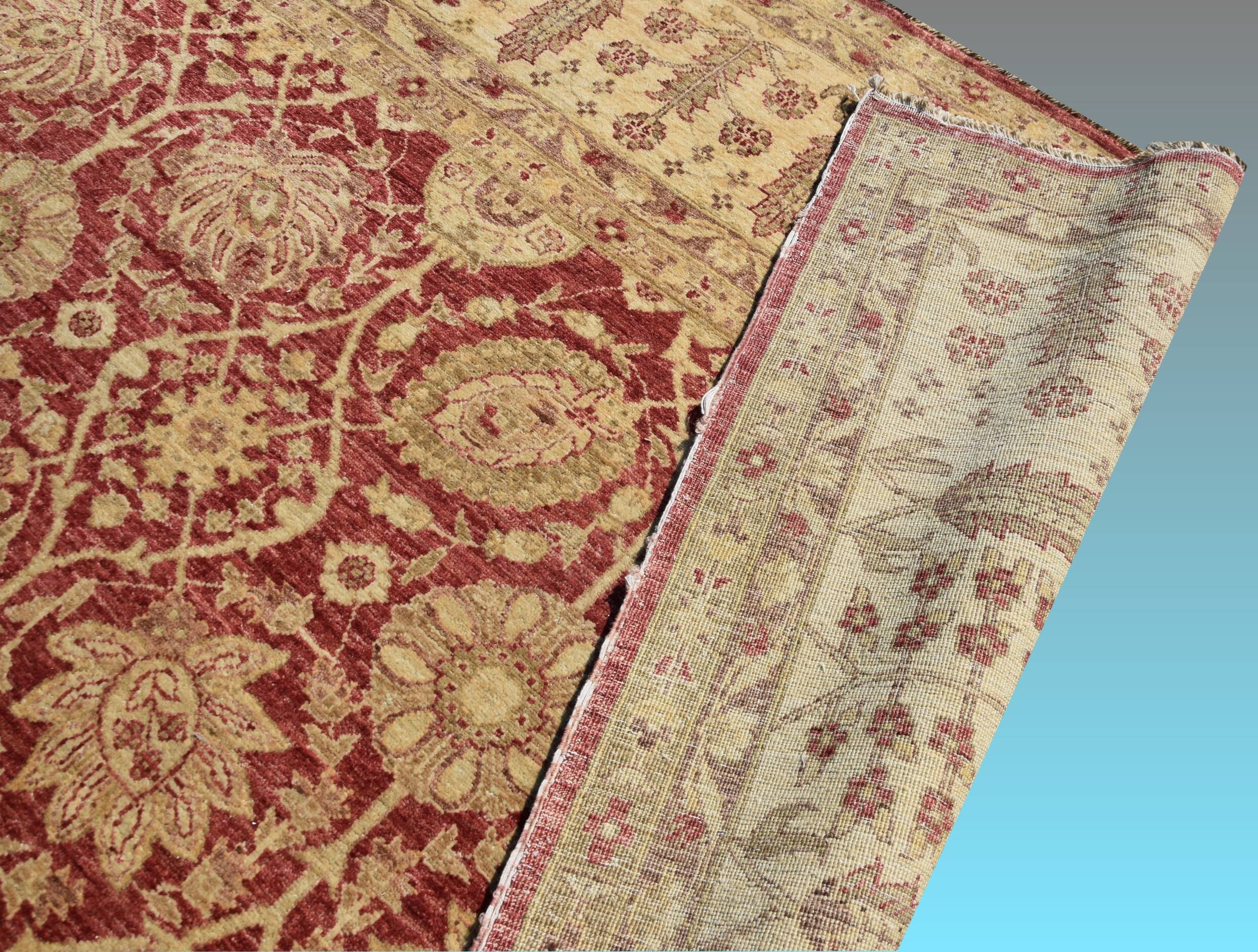 Large Ziegler Oriental Rug: 3.90 X 2.80 Meters - Handmade in wool