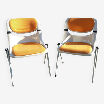 Duo of Dorsal chairs by E Ambasz and G Piretti in 1990