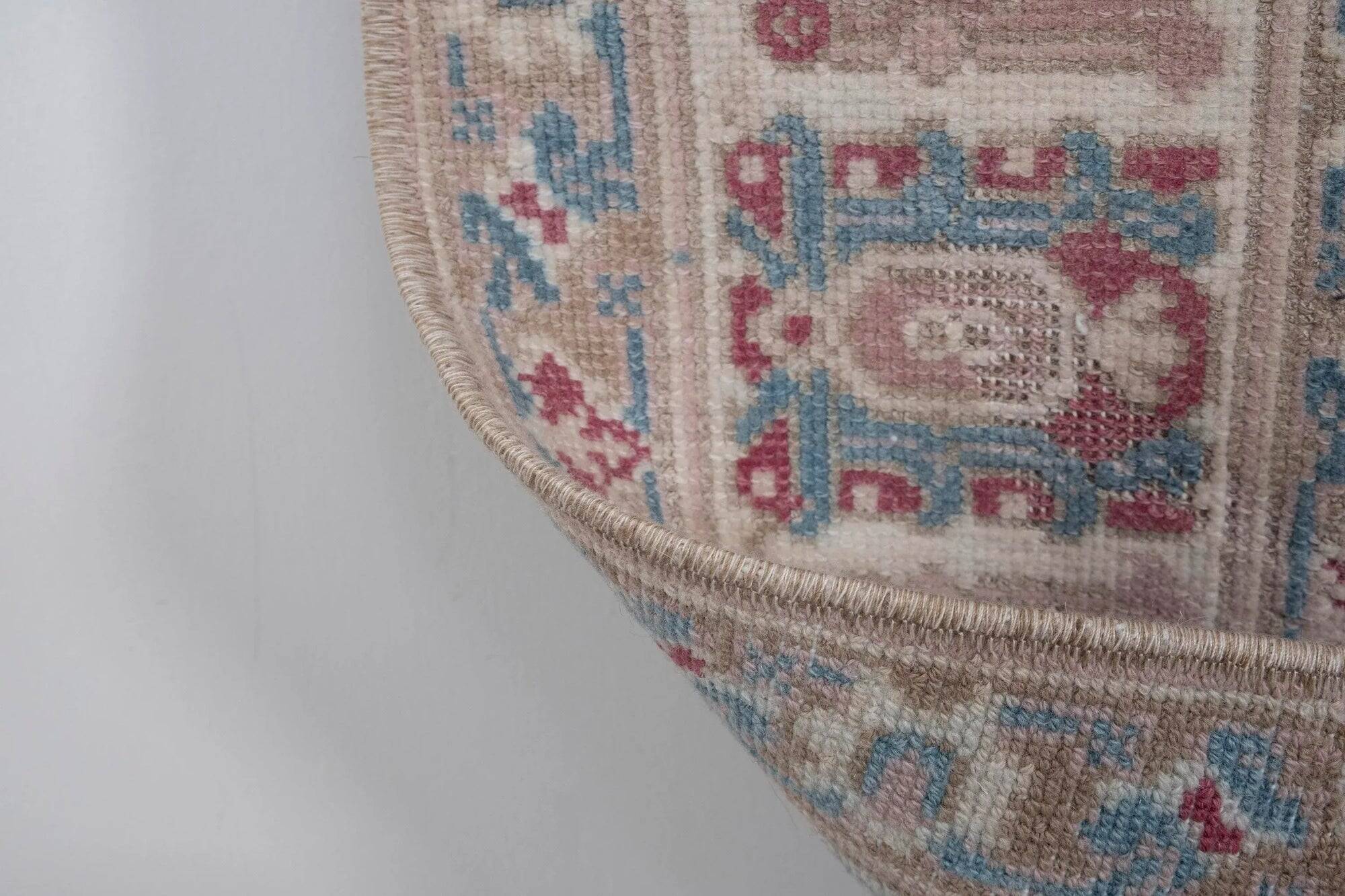 Vintage Turkish Oushak rug 146x192 cm